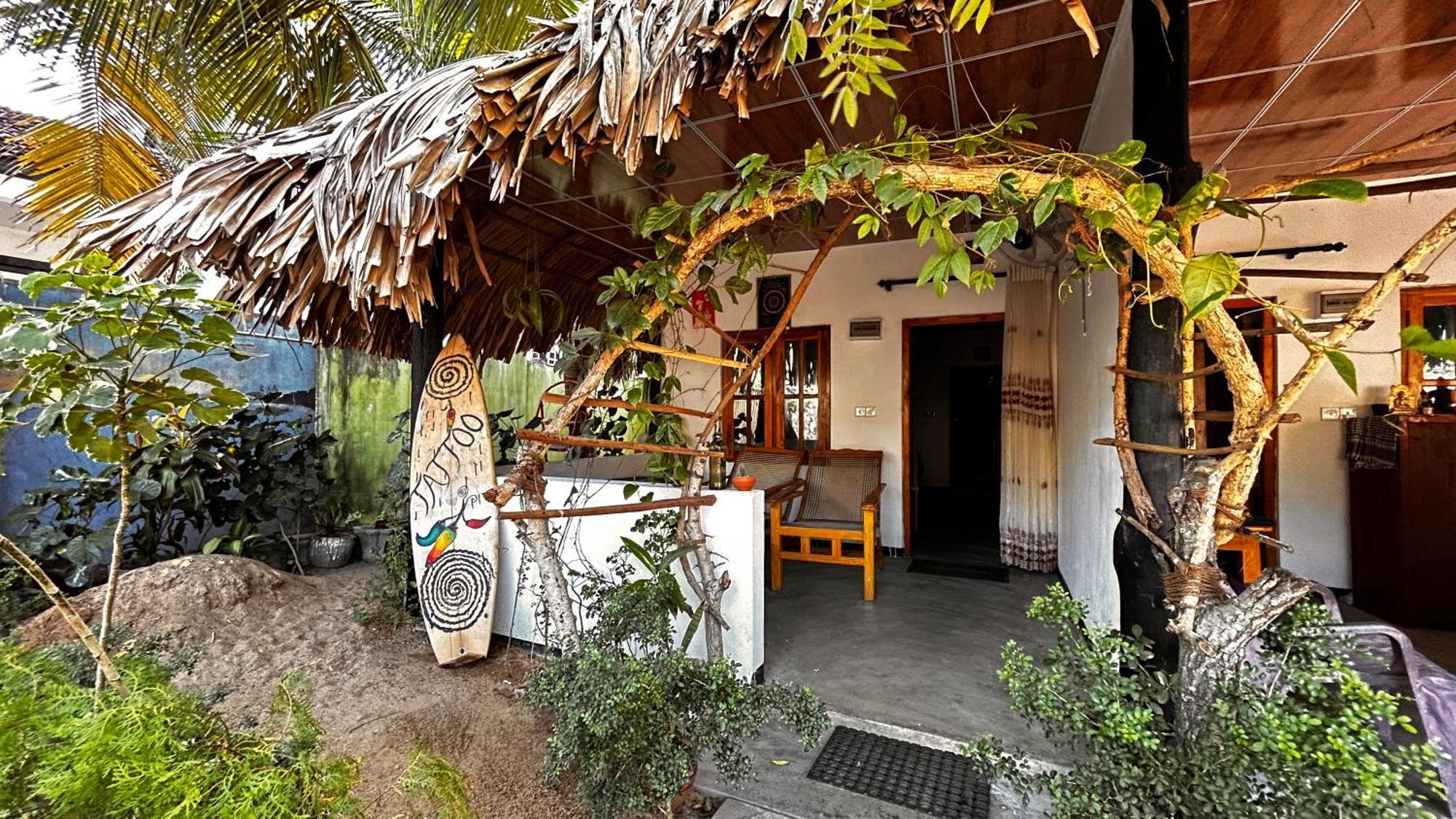 Hakuna Matata Arugambay Baie d'Arugam Extérieur photo